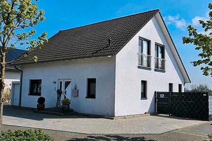 Haus Eschweiler - 5 Zimmer, 175 m&sup2;, 649.000&euro; | Angebot:27117925