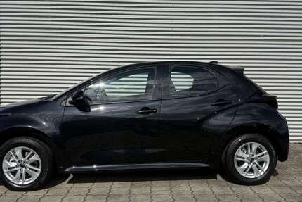 Mazda 2 2.850 km 20.980 &euro; Stade 21684