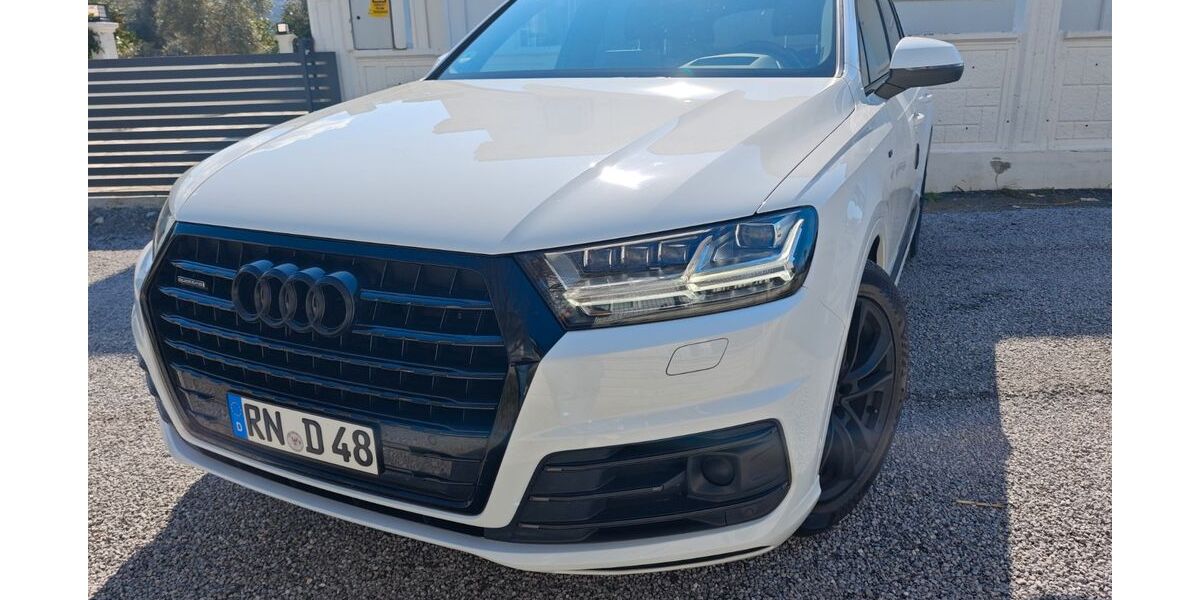 Audi Q7 190.000 km 29.999 &euro; Blankenfelde-Mahlow 15827