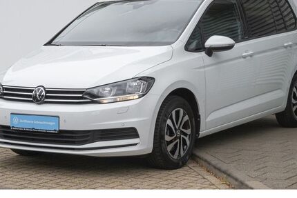 VW Touran 18.246 km 25.490 € Düren 52351