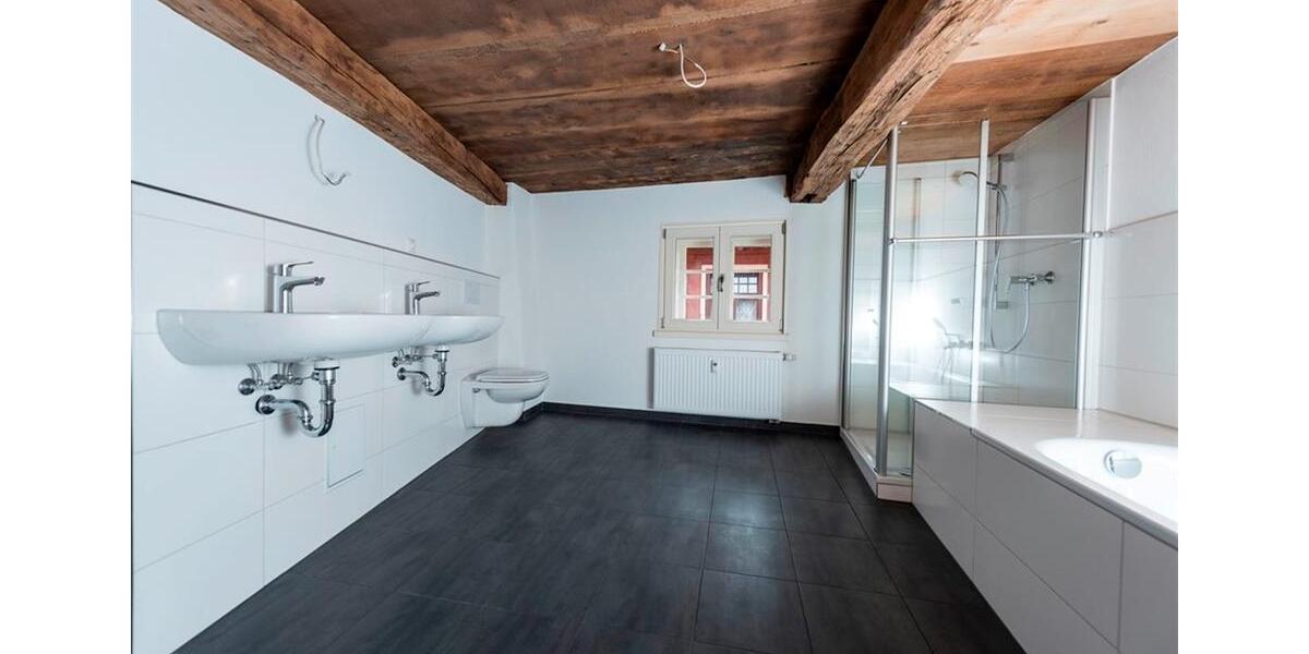 Etagenwohnung Güstrow - 4 Zimmer, 169 m&sup2;, 1.300&euro; | Angebot:20918997