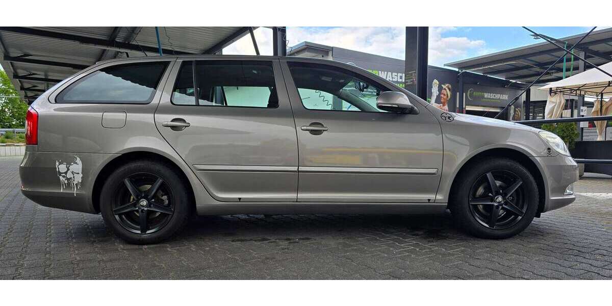 Skoda Octavia 105.000 km 6.890 &euro; Ludwigshafen am Rhein, Stadt 67063