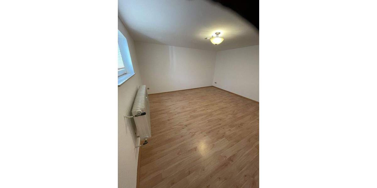 Etagenwohnung Wiesbaden-Breckenheim Breckenheim - 2 Zimmer, 68 m&sup2;, 700&euro; | Angebot:25745778