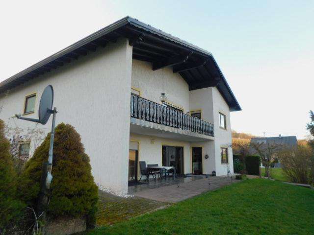 Haus zum Kaufen in Ayl 649.000 € 303 m²