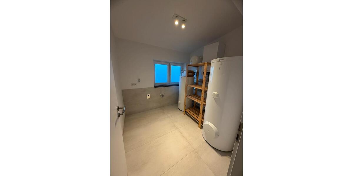 Reihenhaus Troisdorf - 5 Zimmer, 155 m&sup2;, 2.090&euro; | Angebot:25926282