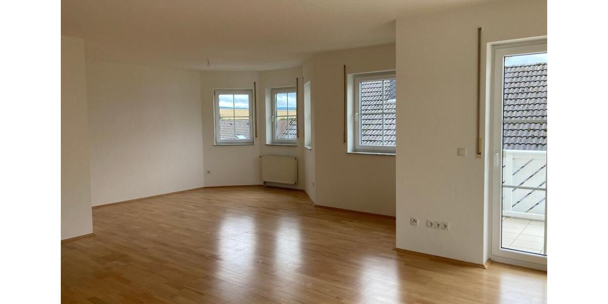 Etagenwohnung Niestetal - 3 Zimmer, 108 m&sup2;, 1.250&euro; | Angebot:25271236