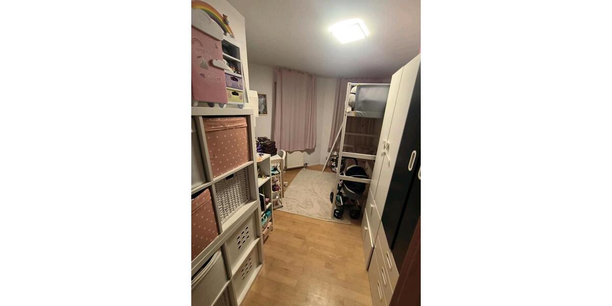 Erdgeschoßwohnung Sachsenheim - 4.5 Zimmer, 88 m&sup2;, 429.000&euro; | Angebot:25561101