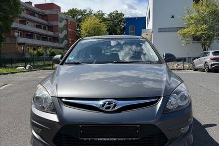 Hyundai i30 157.000 km 3.990 € Koblenz 56070