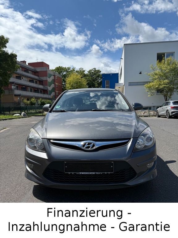 Hyundai i30 157.000 km 3.990 € Koblenz 56070