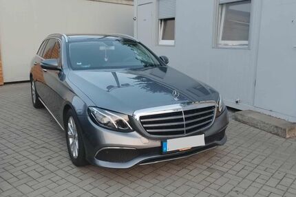 Mercedes-Benz E 220 148.704 km 22.999 € Schwarzenbruck 90592