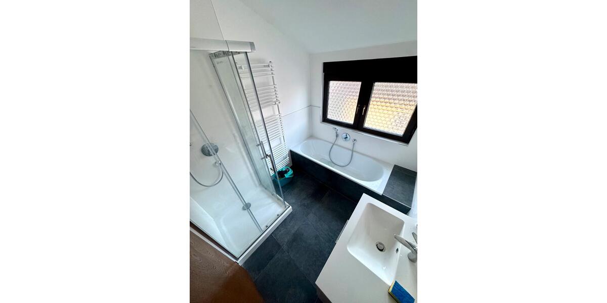 Dachgeschoßwohnung Ketsch - 3 Zimmer, 92 m&sup2;, 1.050&euro; | Angebot:25958690