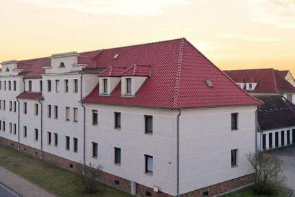 Wohnung Gröditz - 3 Zimmer, 60 m&sup2;, 39.900&euro; | Angebot:25387315