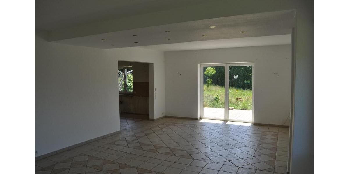 großes Doppelhaus, insgesamt 255 qm Wohnfläche 10 zimmer