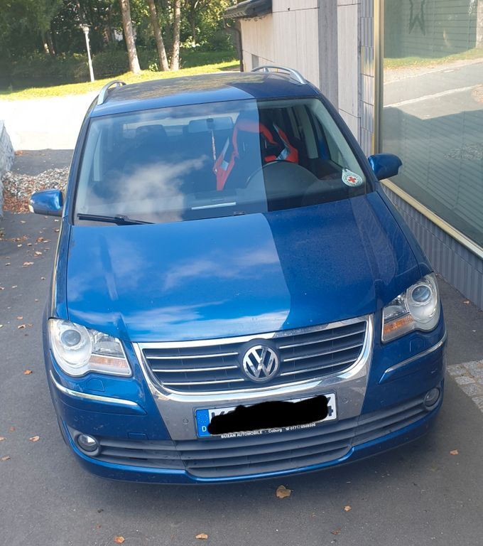 VW Touran 206.000 km 3.800 € Teuschnitz 96356
