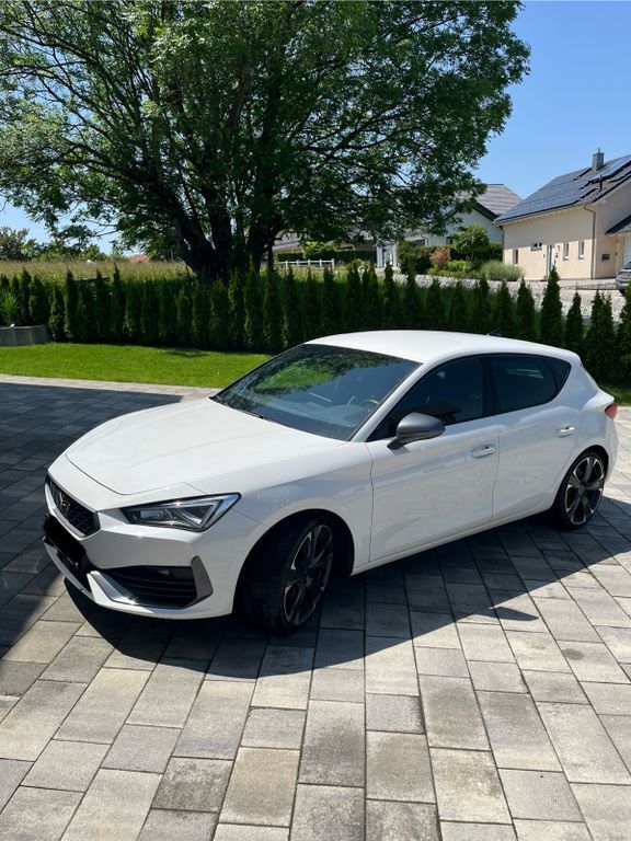 Cupra Leon 28.116 km 29.950 € Freyung 94078