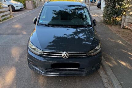 VW Touran 210.000 km 12.500 € Waldbüttelbrunn 97297