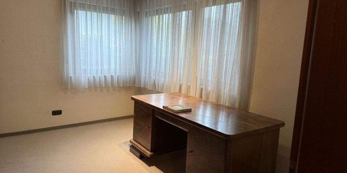 Reihenmittelhaus Bonn Muffendorf - 7 Zimmer, 220 m&sup2;, 695.000&euro; | Angebot:24369985