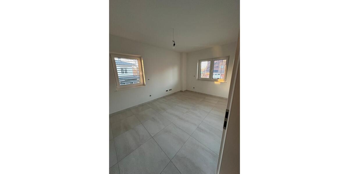 Doppelhaushälfte Elmshorn - 4 Zimmer, 125 m&sup2;, 1.800&euro; | Angebot:25974200