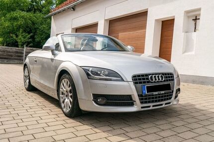 Audi TT 167.000 km 8.500 &euro; Günzburg 89312