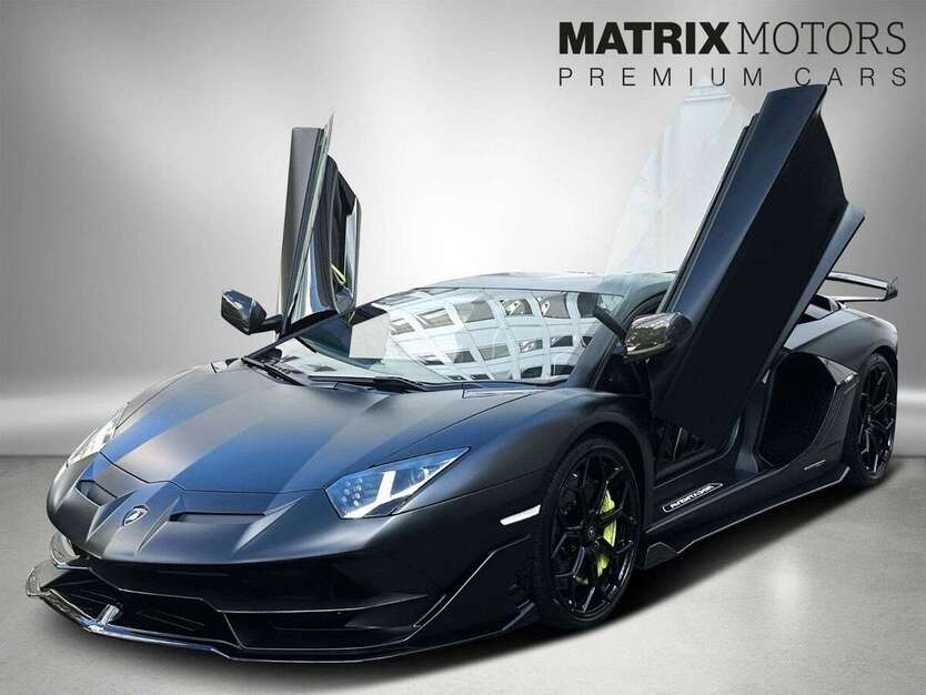 Lamborghini Aventador 14.746 km 599.890 € Berlin 10777
