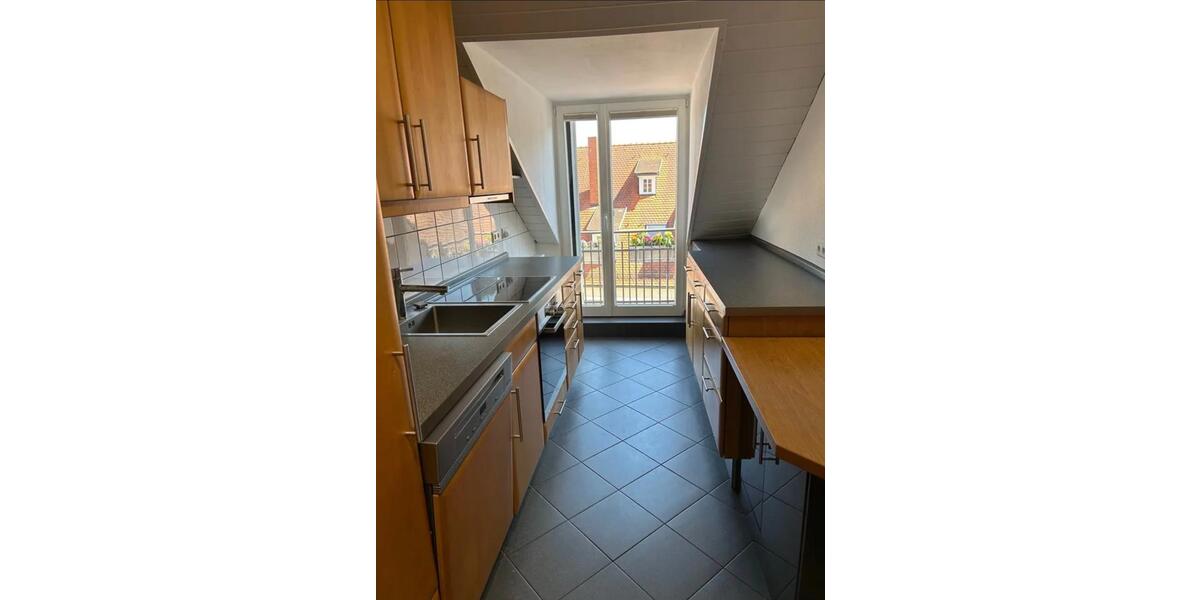 Dachgeschoßwohnung Heidelberg - 5 Zimmer, 140 m&sup2;, 2.240&euro; | Angebot:25789588