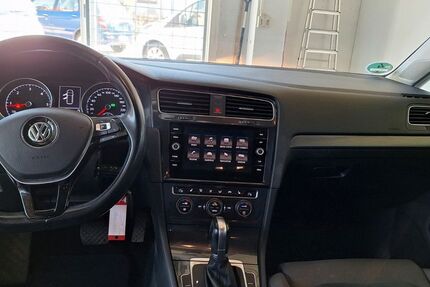 VW Golf 166.683 km 11.900 &euro; Gröningen 39397