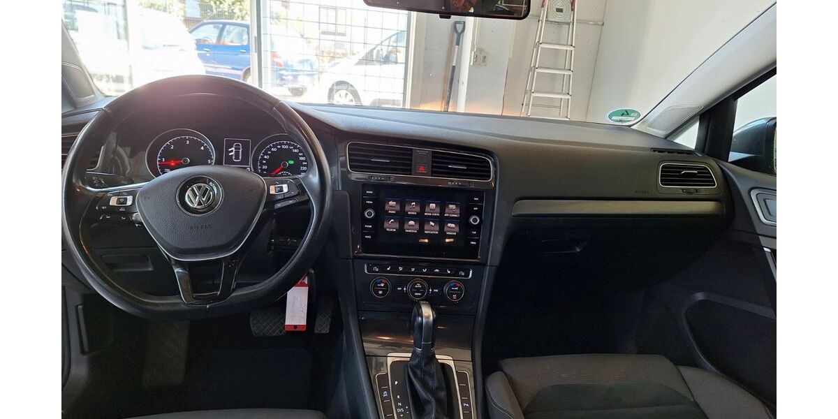VW Golf 166.683 km 11.900 &euro; Gröningen 39397