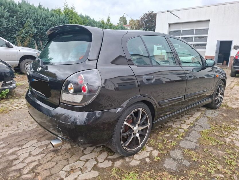 Nissan Almera 228.000 km 1.200 € Schneverdingen 29640