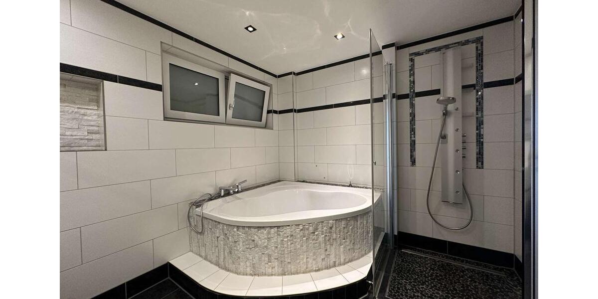 Erdgeschoßwohnung Friedberg - 3 Zimmer, 126 m&sup2;, 1.850&euro; | Angebot:26648210