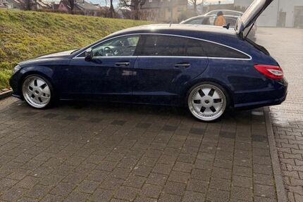 Mercedes-Benz CLS 500 Shooting Brake 210.000 km 21.900 &euro; Leutenbach 71397