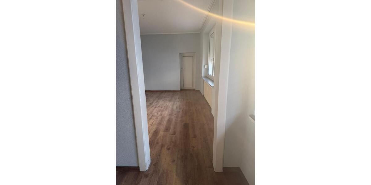 Etagenwohnung Krefeld - 4 Zimmer, 99 m&sup2;, 1.000&euro; | Angebot:25416072