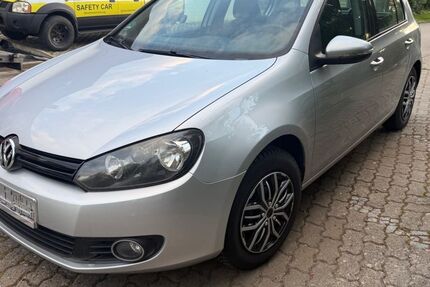 VW Golf 92.000 km 5.950 &euro; Wolfenbüttel (Halchter) 38304