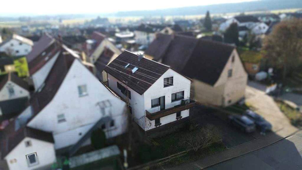 Einfamilienhaus Nagold-Hochdorf Hochdorf - 8 Zimmer, 191 m&sup2;, 362.000&euro; | Angebot:25745176