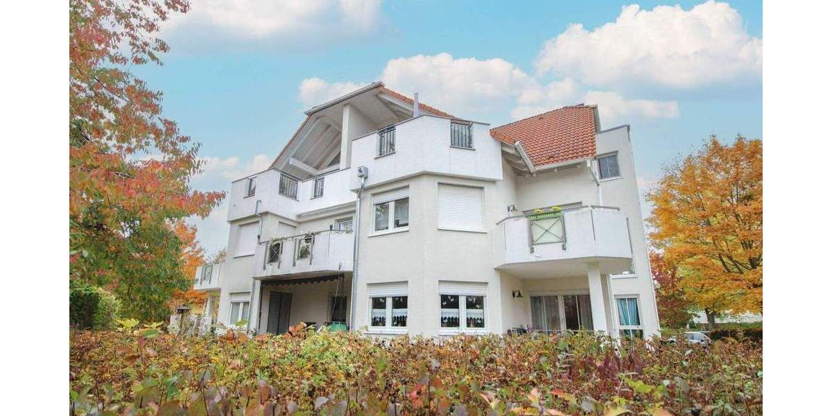 Vermietete 2-Zi.-Whg. mit großem Balkon und PKW-Stellplatz im Goethepark 2 zimmer