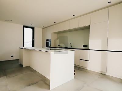 VERMIETUNG - MODENER LUXUS MIT POOL UND AUSBLICK - Einfamilienhaus Poing | Angebot:24818556