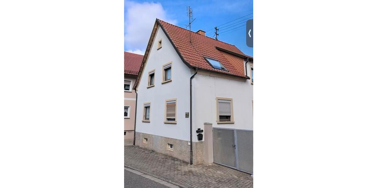 Freistehendes Einfamilienhaus mit Grundstück 4.5 zimmer