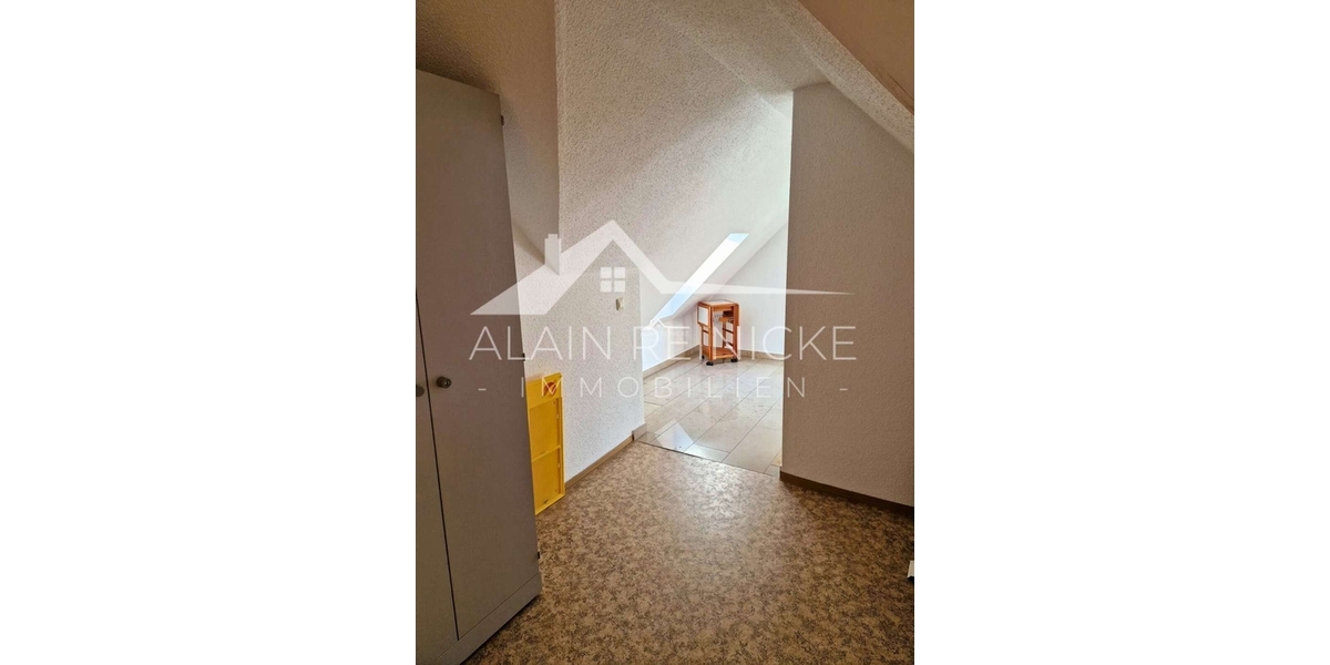 Zwei Familien auf 2 Etagen (OG+DG) 9 zimmer