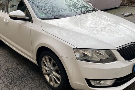 Skoda Octavia 214.000 km 8.400 &euro; Berlin 12049