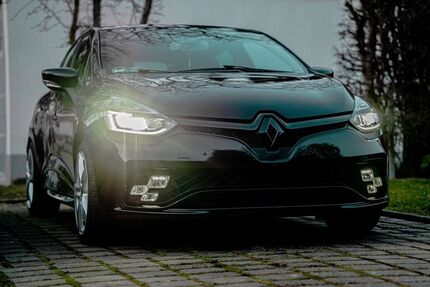 Renault Clio 99.925 km 15.150 &euro; Göttingen 37077