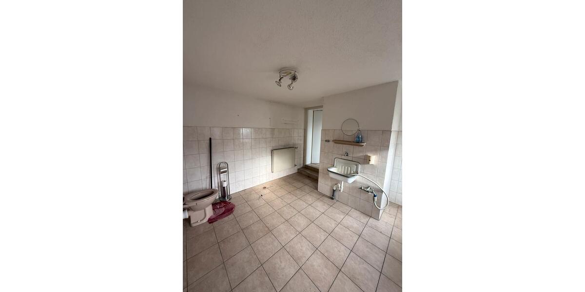 Einfamilienhaus Plessa - 8 Zimmer, 110 m&sup2;, 185.000&euro; | Angebot:26834430