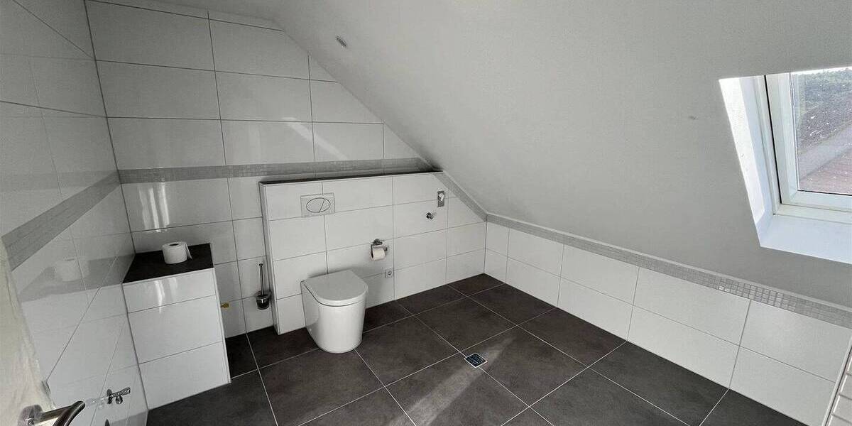 Mehrfamilienhaus, Wohnhaus Hardheim - 6 Zimmer, 180 m&sup2;, 385.000&euro; | Angebot:25706815