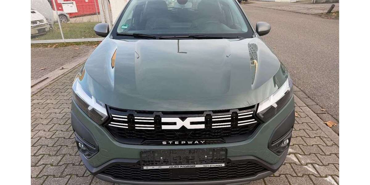 Dacia Sandero 22.000 km 14.999 &euro; Pforzheim 75179