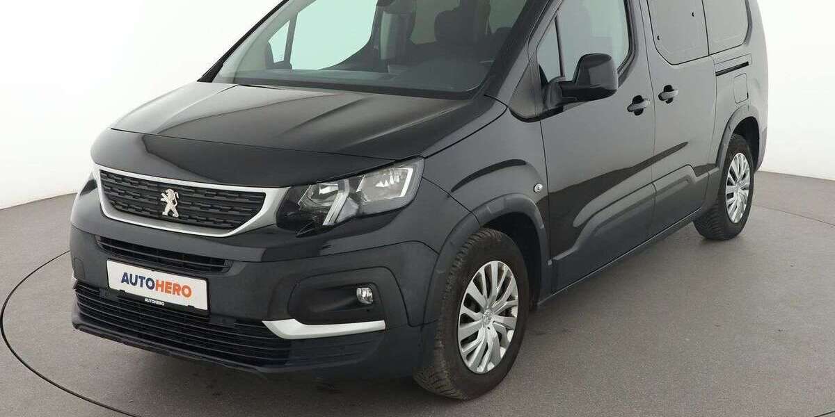 Peugeot Rifter 103.981 km 17.590 € Stuttgart 70195