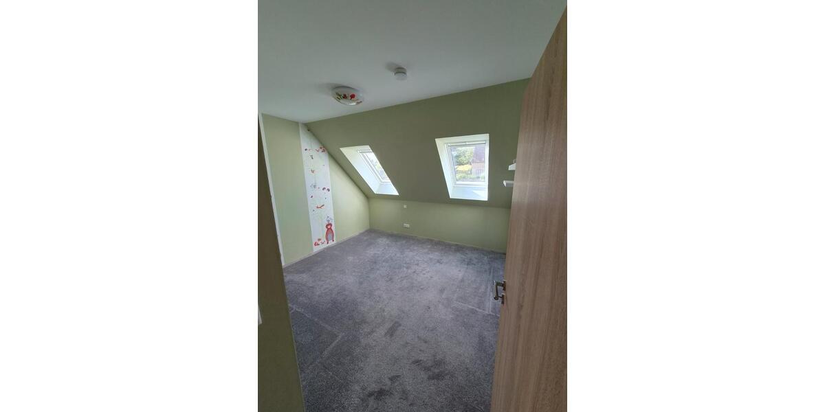Einfamilienhaus Schwedt (Oder) - 6 Zimmer, 153 m&sup2;, 375.000&euro; | Angebot:27233551