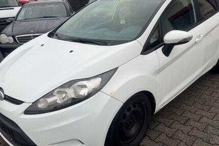 Ford Fiesta 220.000 km 1.600 &euro; Beselich- Obertiefenbach 65614