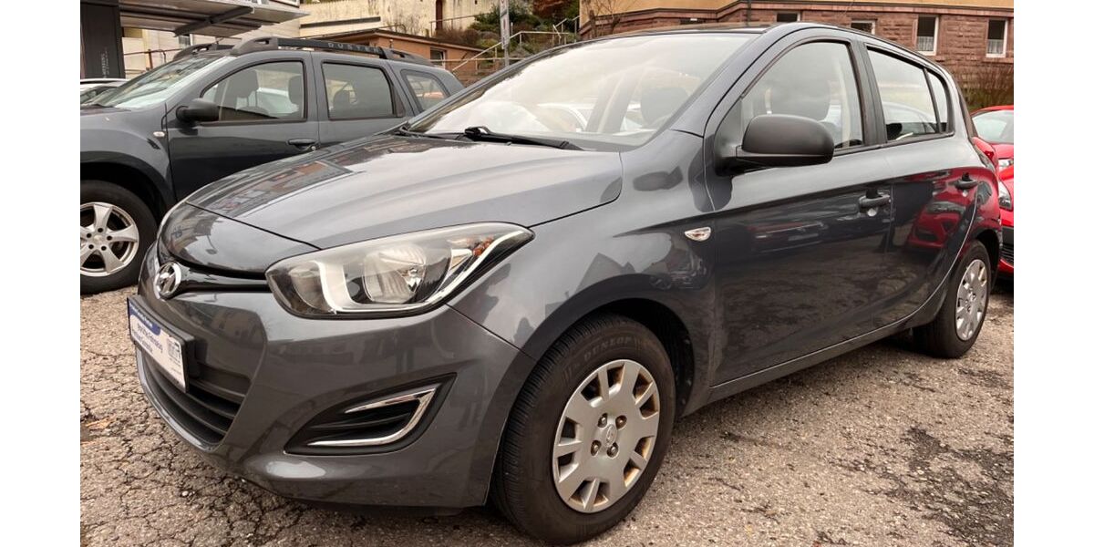 Hyundai i20 99.899 km 5.995 &euro; Altensteig 72213