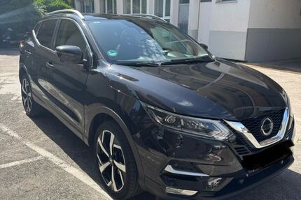Nissan Qashqai 70.000 km 19.300 &euro; Stuttgart 70469