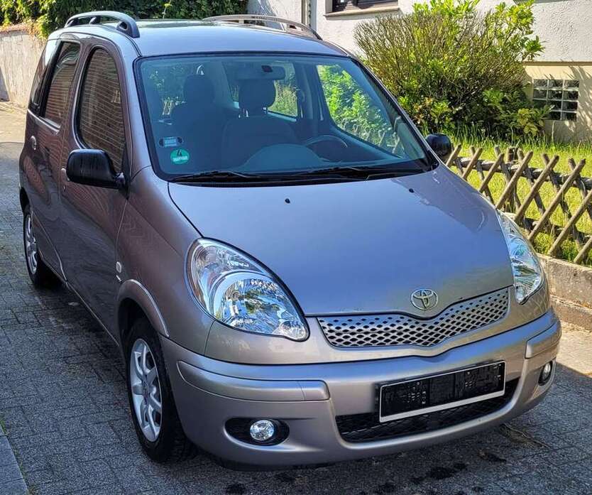 Yaris