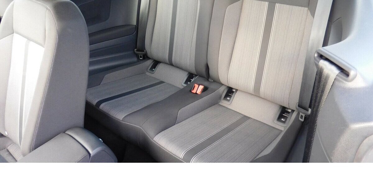 VW T-Roc 1.0 Cabriolet Style TSI BMT Navi Klima 25.700 km 19.990 € Vordorf 38533