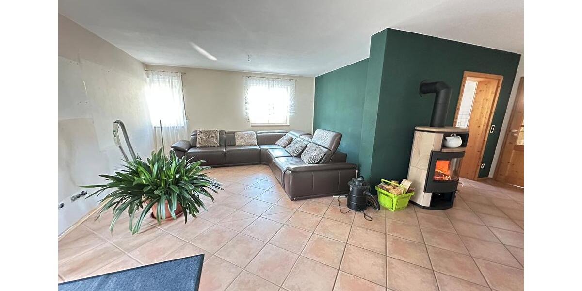 Doppelhaushälfte Coburg - 4 Zimmer, 106 m&sup2;, 1.200&euro; | Angebot:24715179